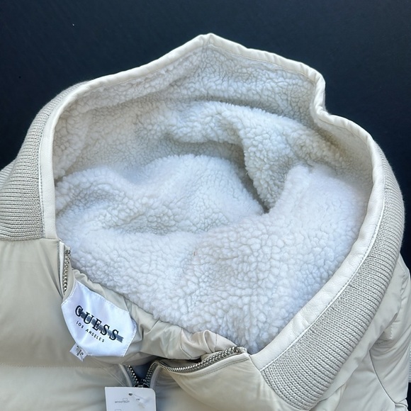 NEW GUESS Women’s Puffer Jacket SZ S - Picture 11 of 11
